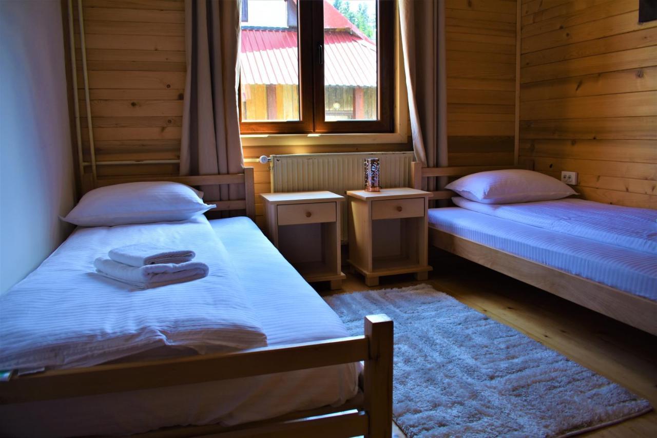 Srna Chalet - Rooms Žabljak Buitenkant foto