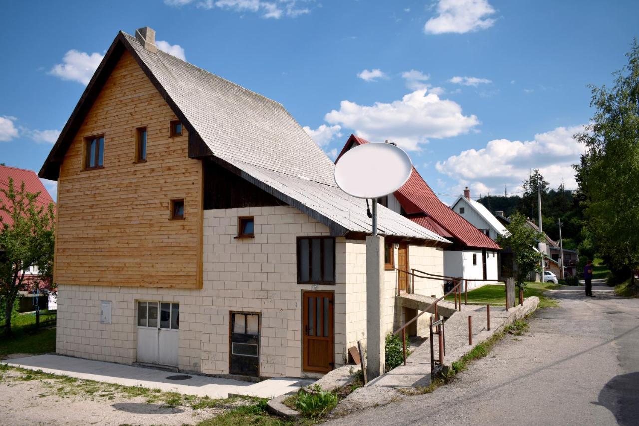 Srna Chalet - Rooms Žabljak Buitenkant foto