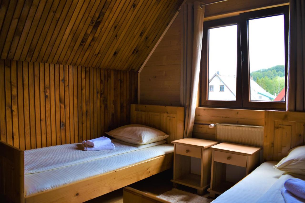 Srna Chalet - Rooms Žabljak Buitenkant foto